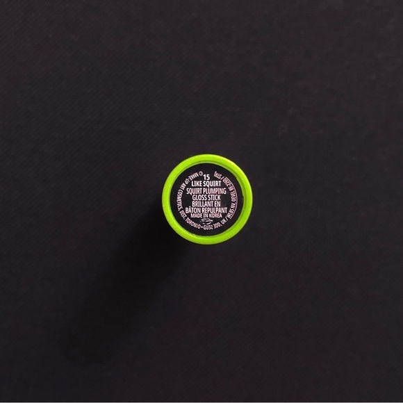 MAC Squirt Plumping Lip Gloss Balm Stick w/ Sheer Color — Like Squirt - Picture 2 of 3